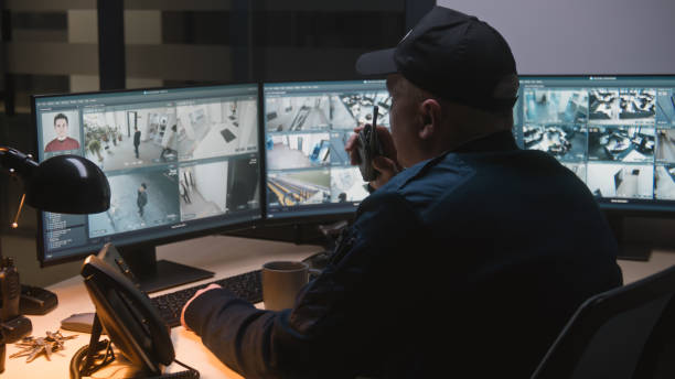 How to Choose Between SIA CCTV vs Door Supervisor Courses in the UK